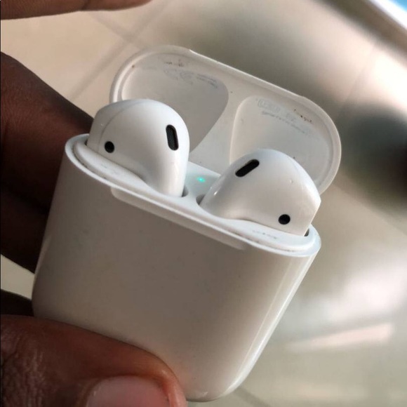 اذهب للمشي second hand airpods 